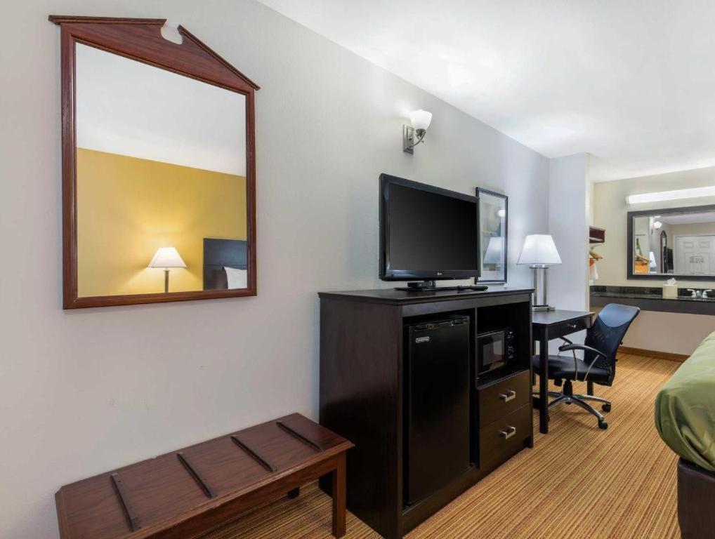 Quality Inn Arab Hwy 231 Εξωτερικό φωτογραφία